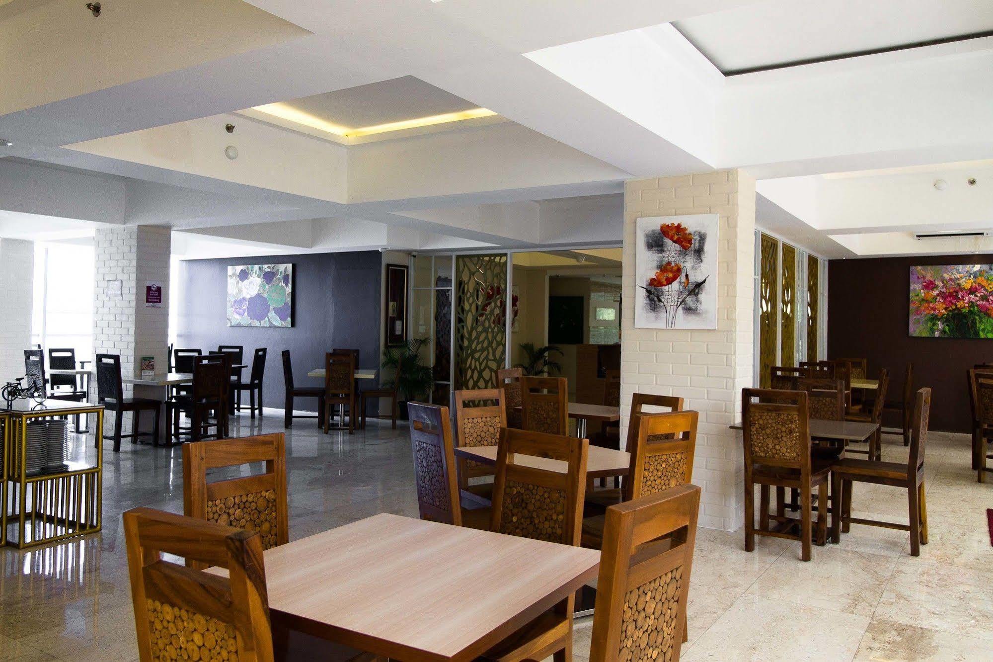 Reddoorz Premium @ Thamrin Kebon Sirih Hotell Jakarta Exteriör bild