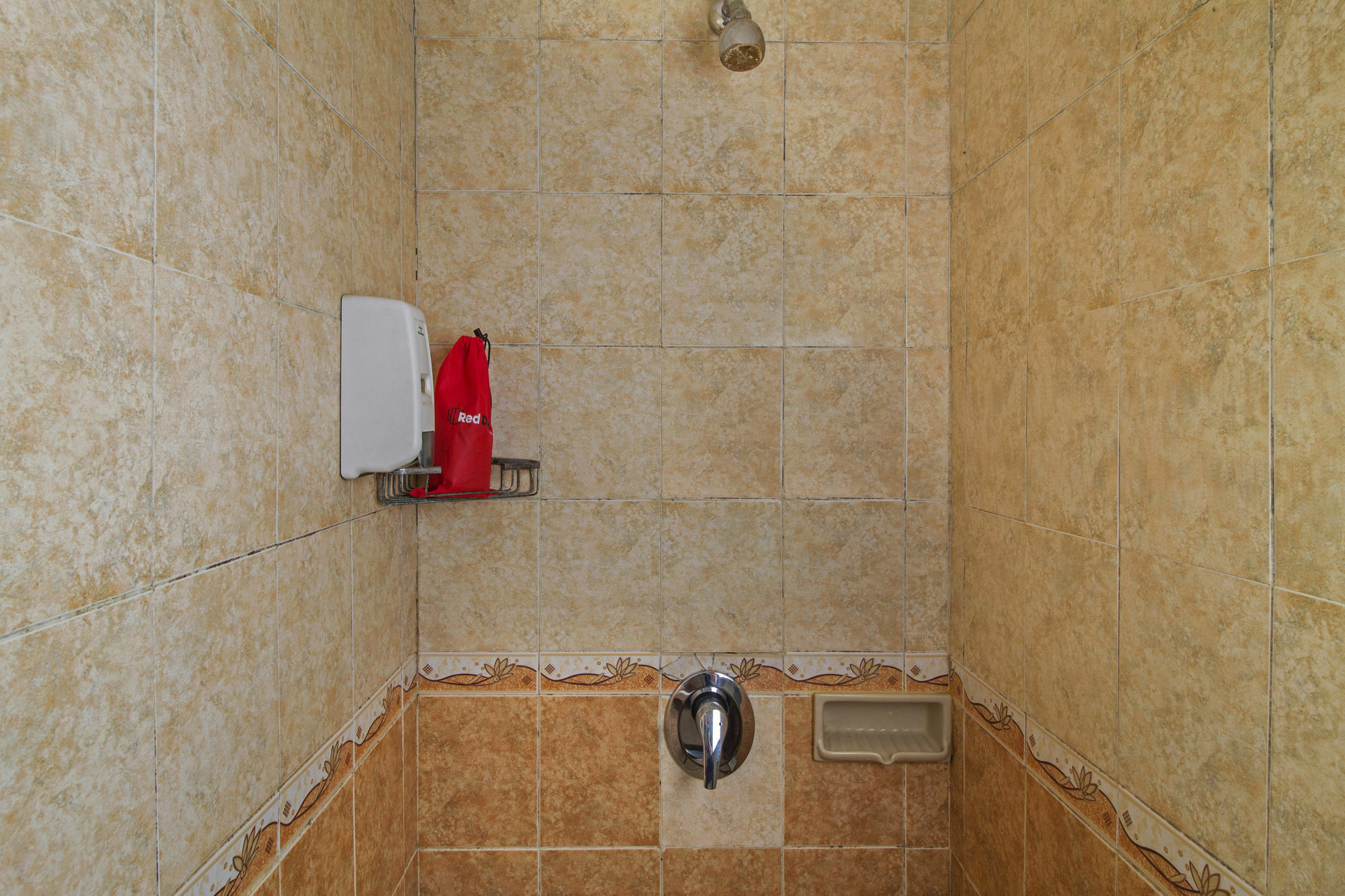 Reddoorz Premium @ Thamrin Kebon Sirih Hotell Jakarta Exteriör bild