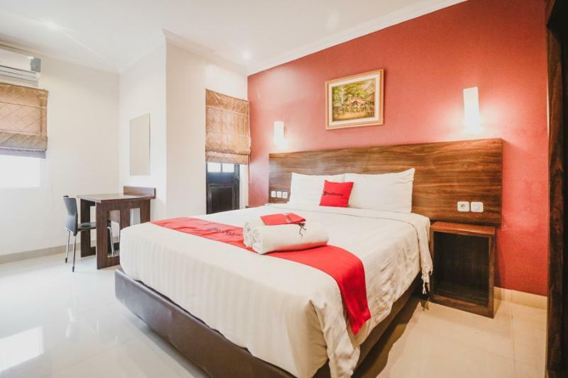 Reddoorz Premium @ Thamrin Kebon Sirih Hotell Jakarta Exteriör bild